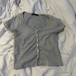 brandy melville buttoned shirt!
